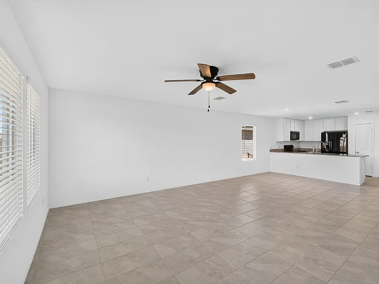 320 Dewberry St — Photo 6