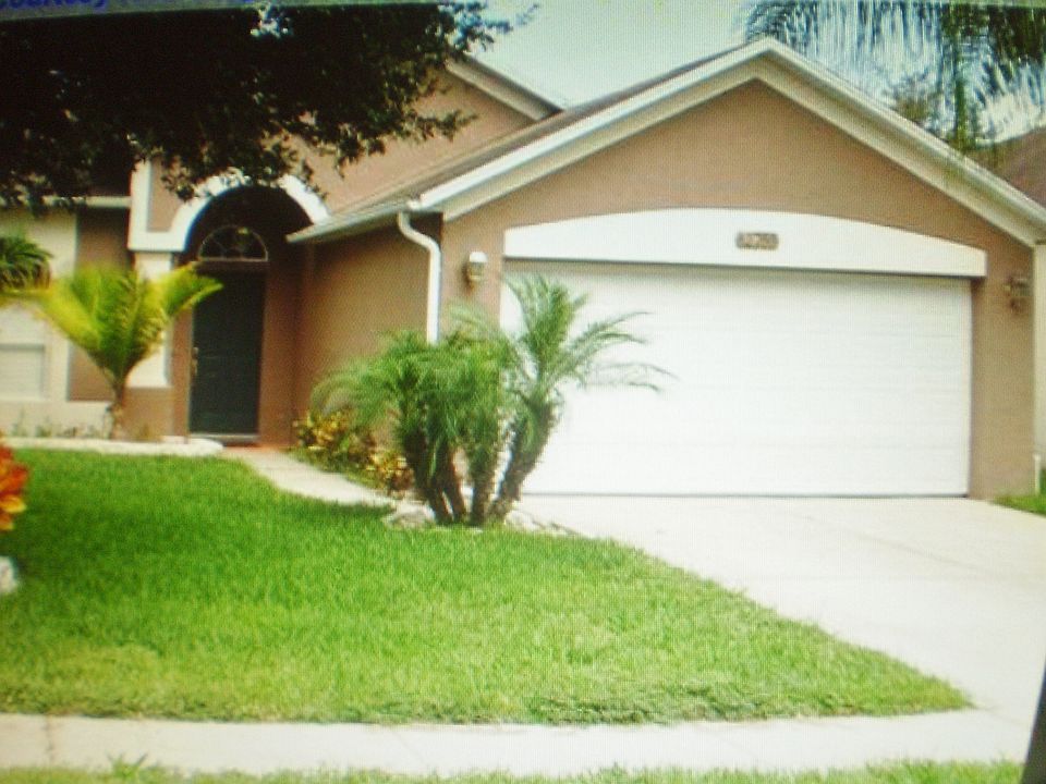 2nd image of 12755 Woodbury Oaks Dr
