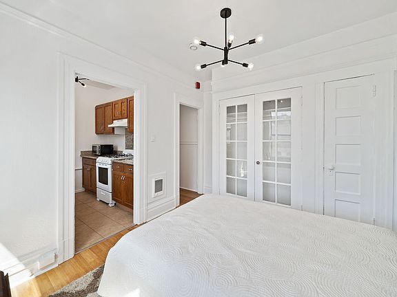 4th image of 1290 Jackson St #12
