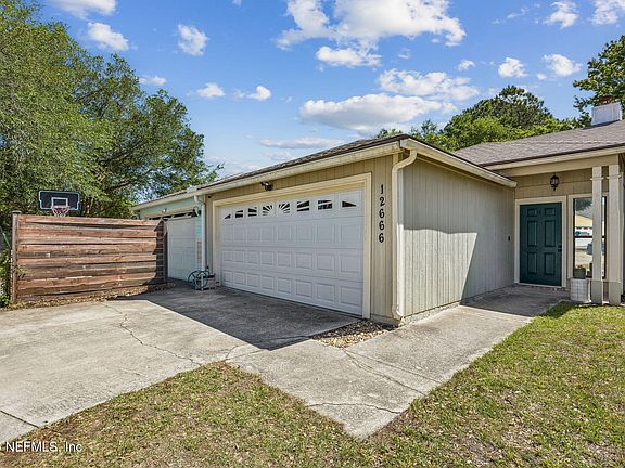 3rd image of 12666 ENCHANTED HOLLOW Drive