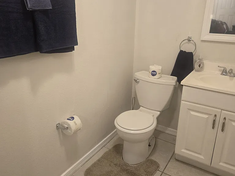 1415 N T St #3 — Photo 9