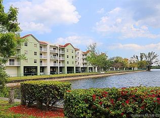 8260 SW 210th St APT 104, Cutler Bay, FL 33189