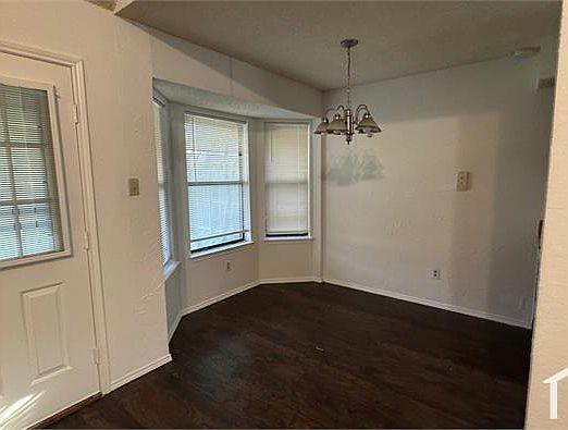 5th image of 1420 Lincolnshire Way