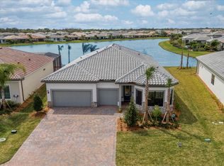 818 SE Courances Drive, Port St Lucie, FL 34984