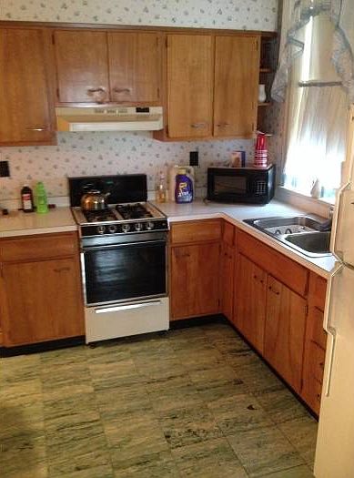 2nd image of 6378 Woodbine Ave