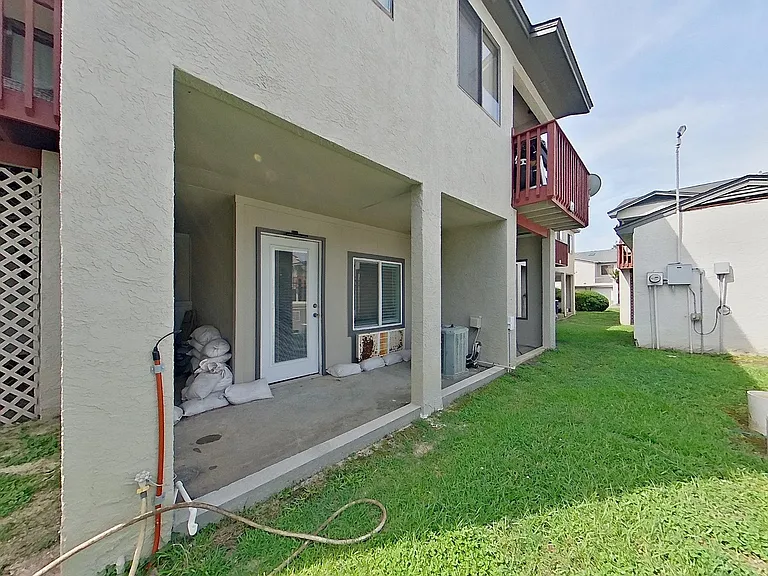 1345 Airport Dr #H20 — Photo 13