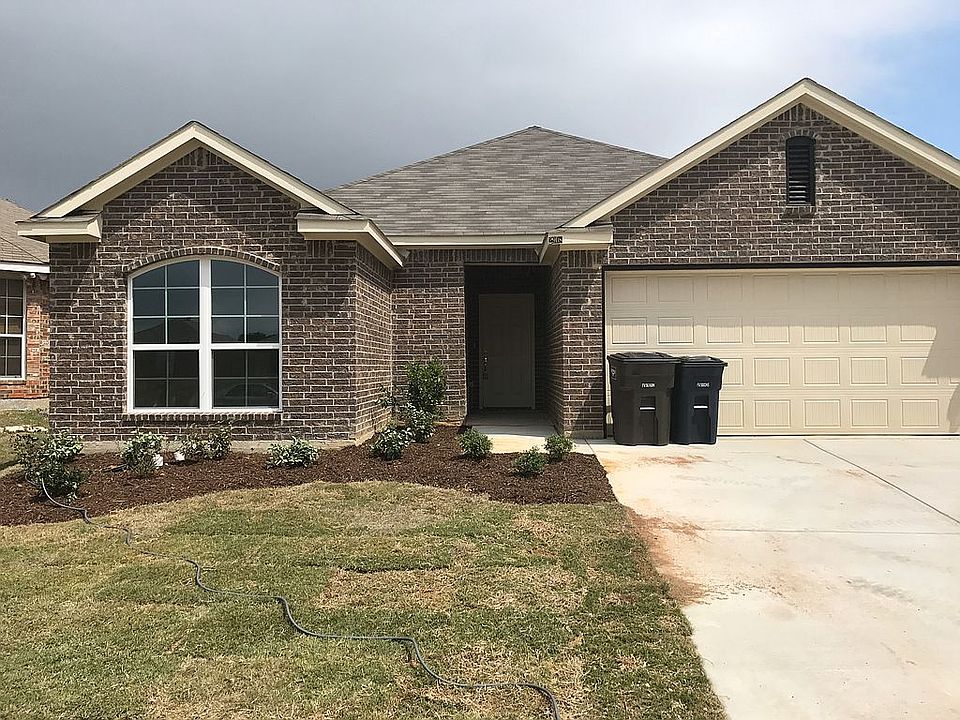 2nd image of 2908 Carolina Dr