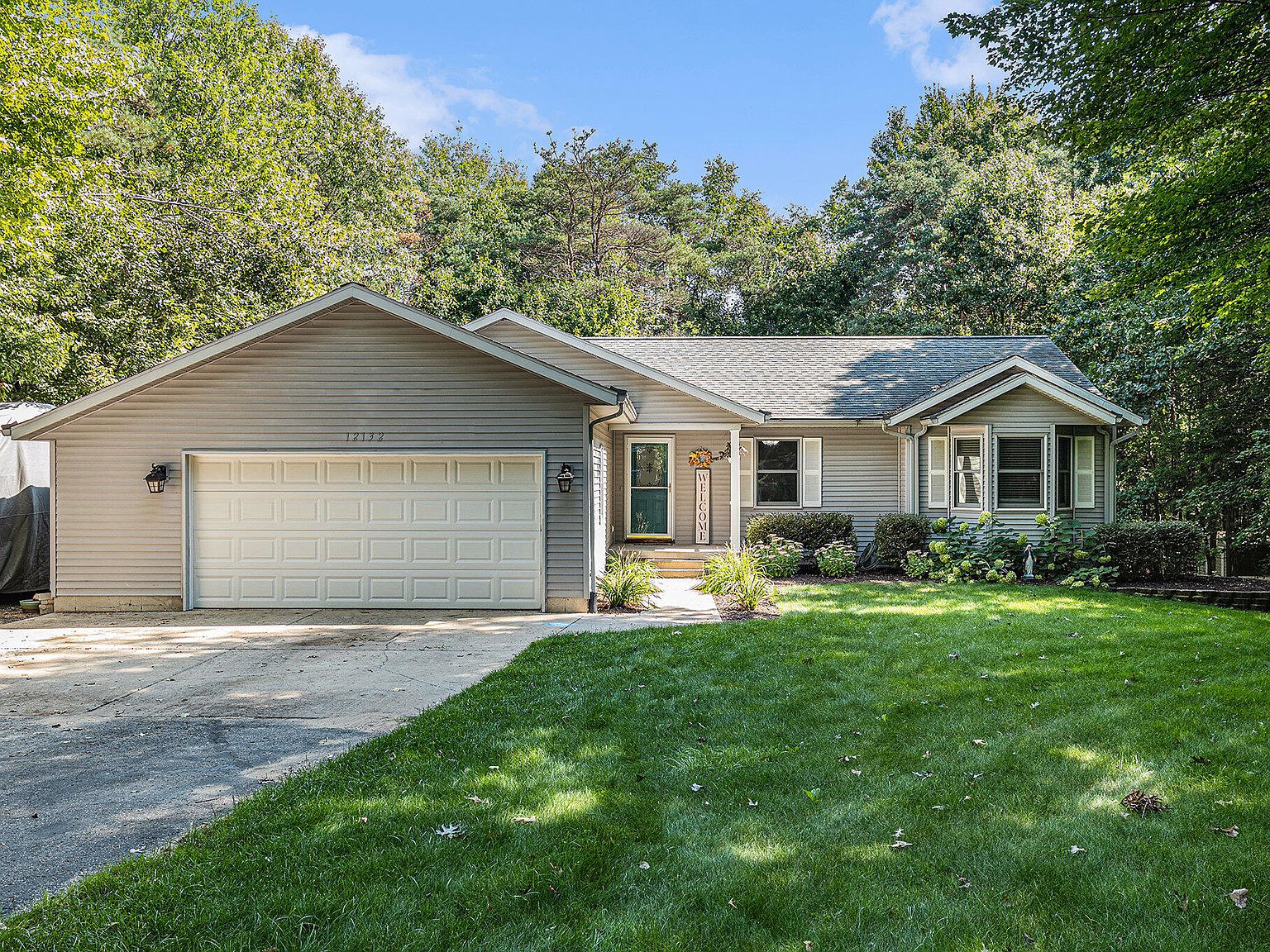 12132 Blue Spruce Ct NE, Rockford, MI 49341 Zillow