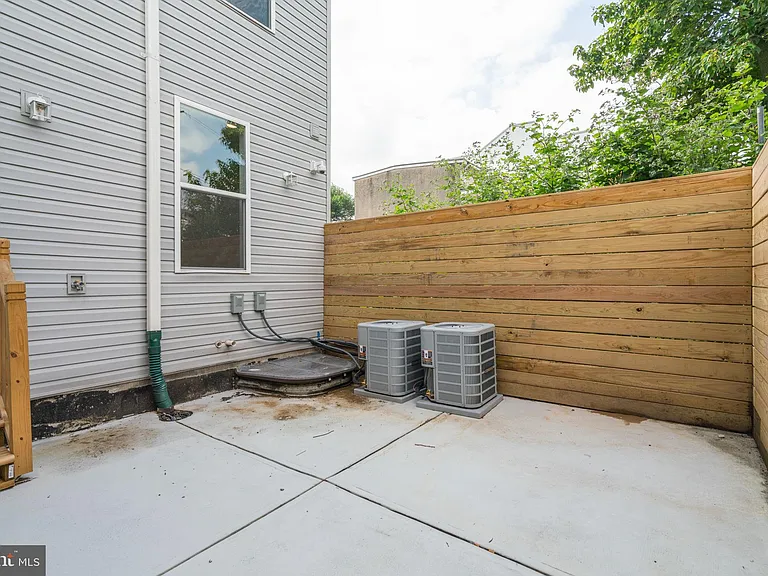 2262 N 2nd St #2 — Photo 14