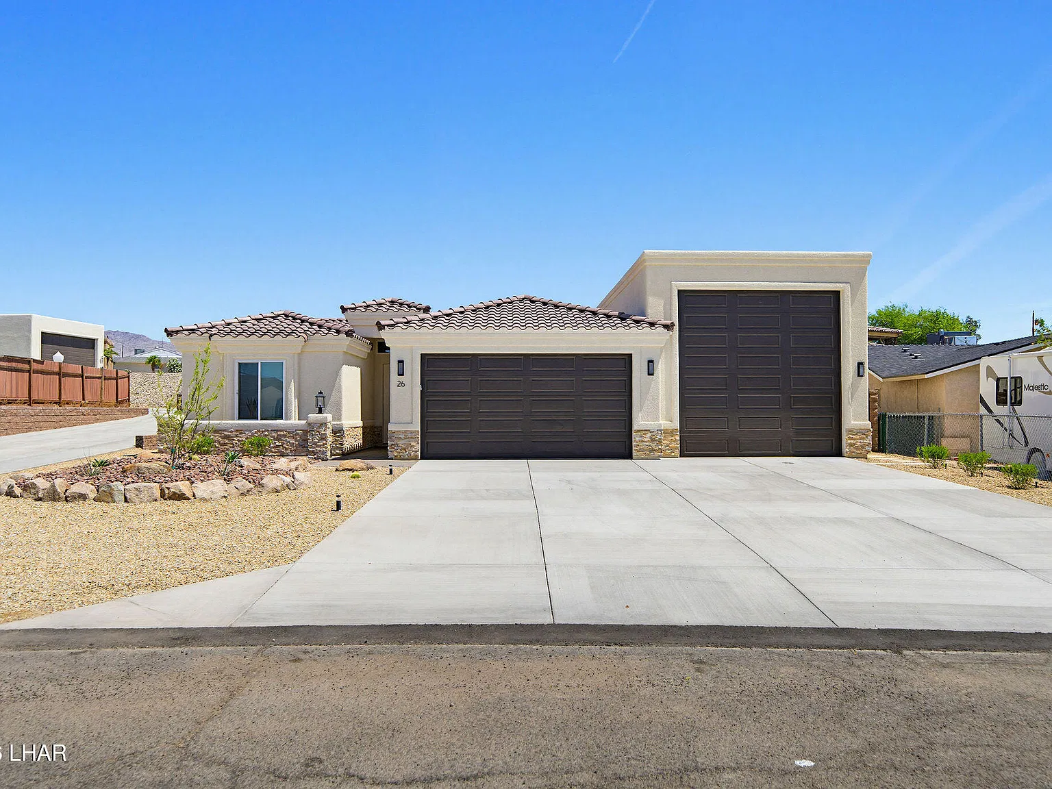 4 bed, 4.5 bath, 2142 sqft, $4,500 — Photo 1