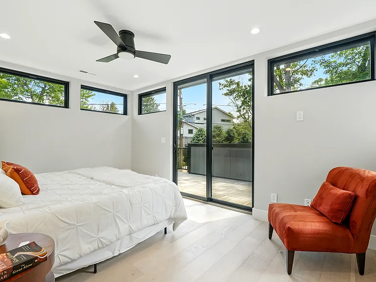 2860 Table Mesa Dr — Photo 25