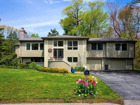 34 Aqueduct Rd, Wayland, MA 01778