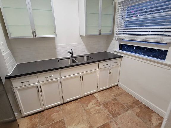 5th image of 1525 Cassil Pl #A
