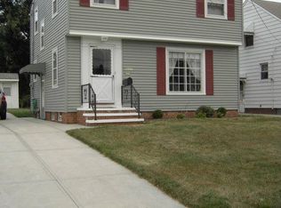 6904 Orchard Grove Ave, Cleveland, OH 44144