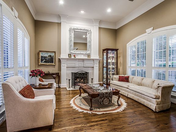 3rd image of 2700 Pelican Bay Ct