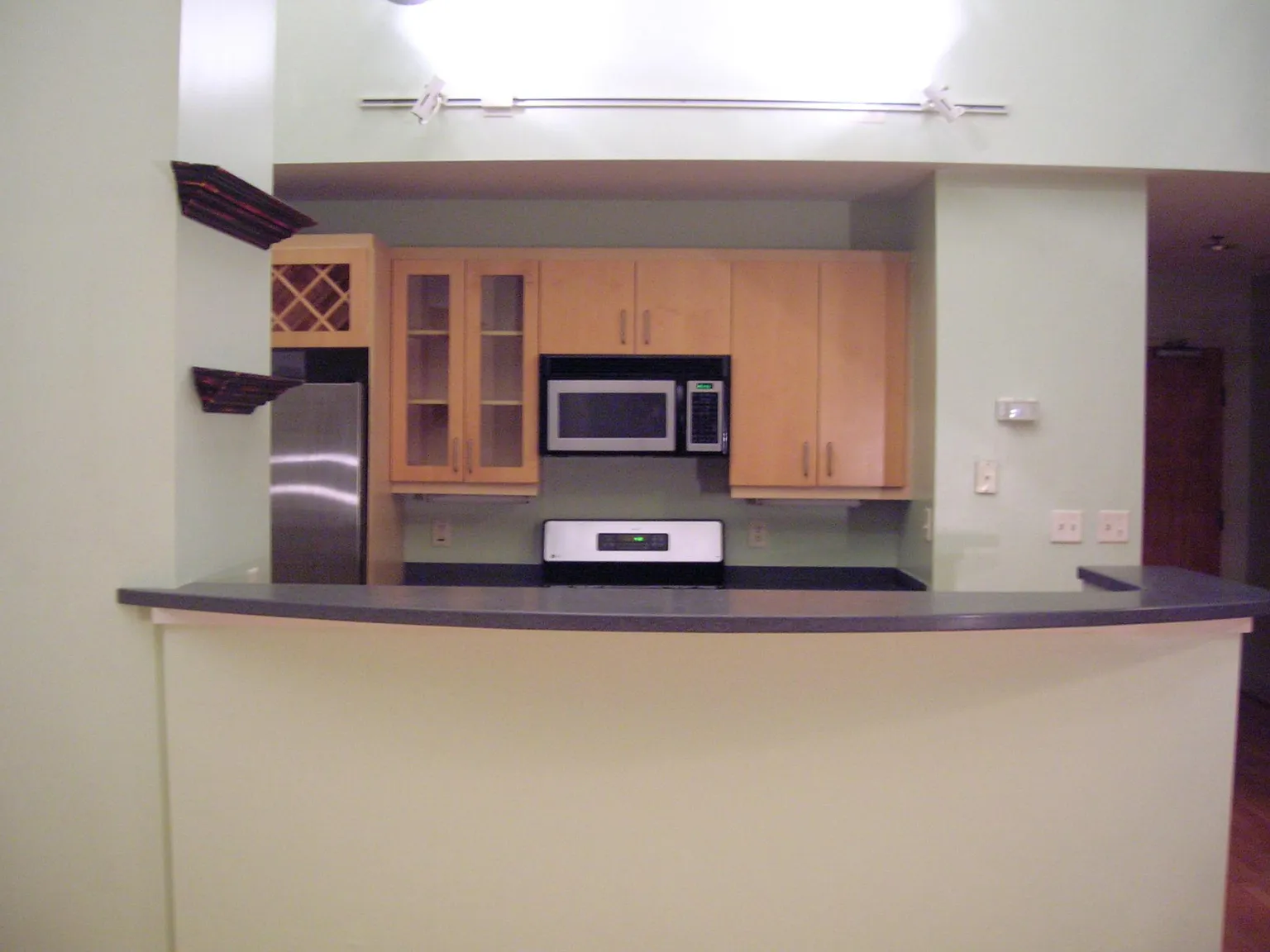 1 bed, 1.5 bath, 993 sqft, $1,995 — Photo 4
