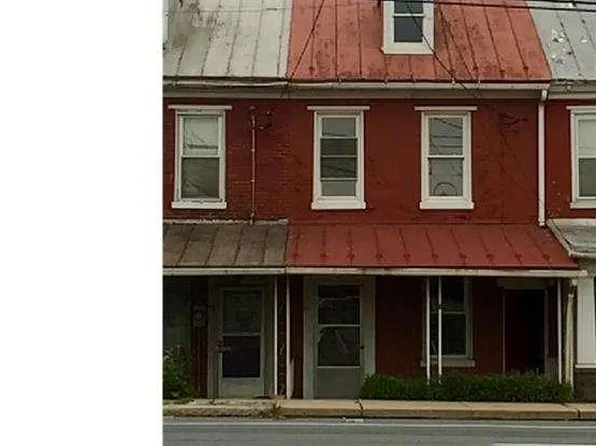 54 Center St, Leesport, PA 19533