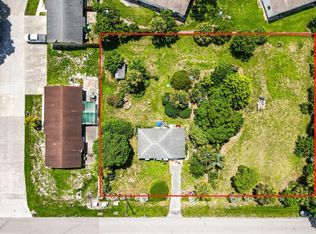 2653 Gulfstream Rd, Palm Springs, FL 33406