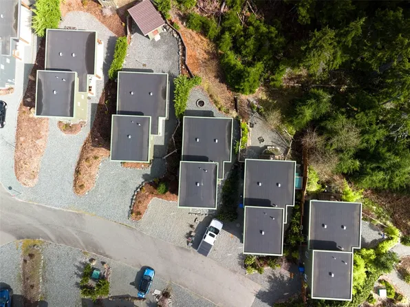 9327 Lake Trail Pl, Lake Cowichan, BC V0R