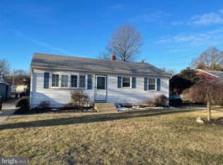 27 Illinois Rd, Pennsville, NJ 08070