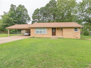 2423 Covington Mdws, Poplar Bluff, MO 63901
