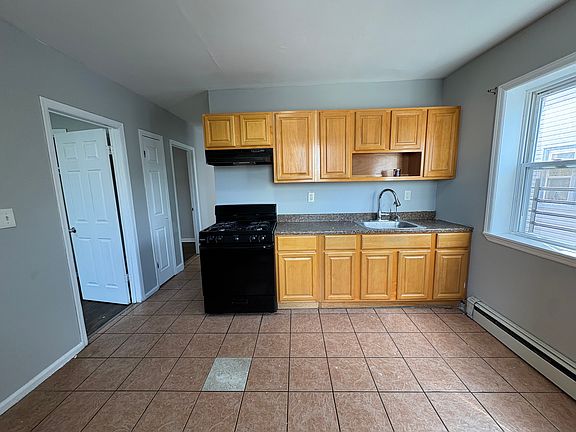 2nd image of 313 Court St #A