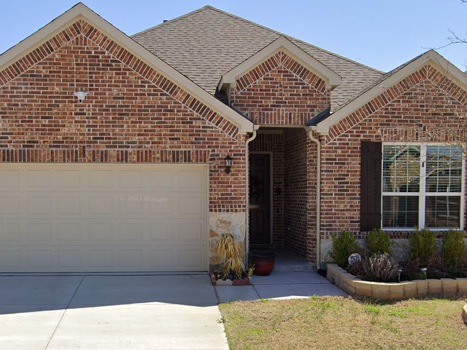 1st image of 2708 Strand Ln