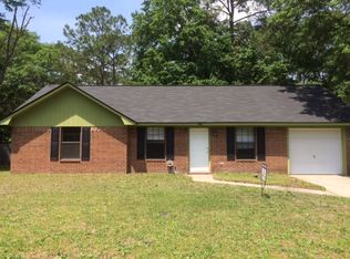 818 Ridgewood Way, Hinesville, GA 31313