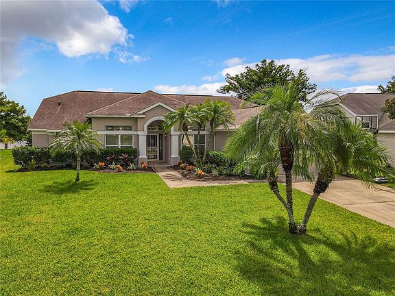 3rd image of 13553 Bluewater Cir