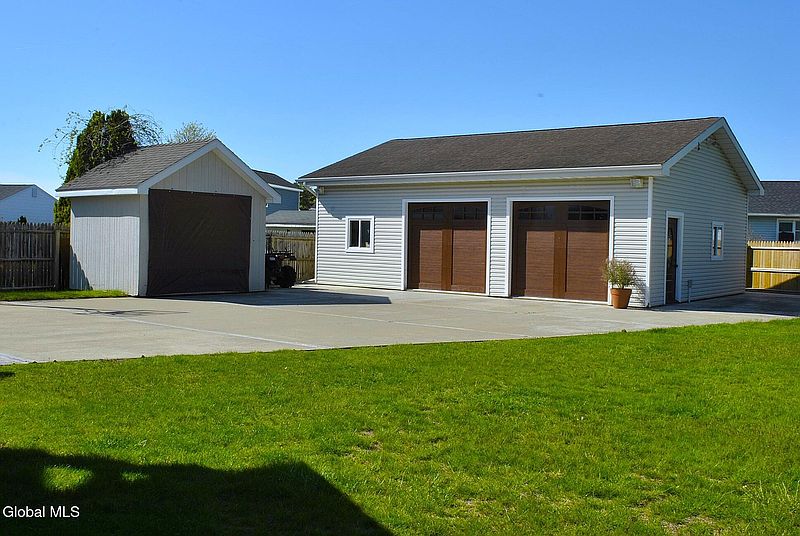 2nd image of 7 Adare Road