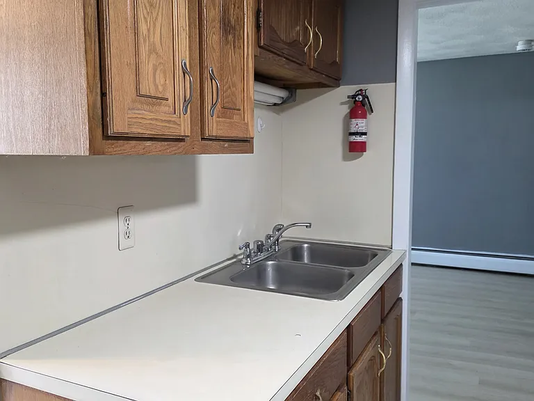 19 South St #B — Photo 5