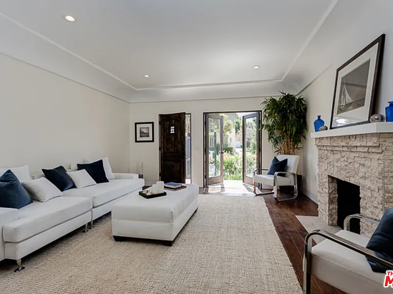 831 S Curson Ave — Photo 4
