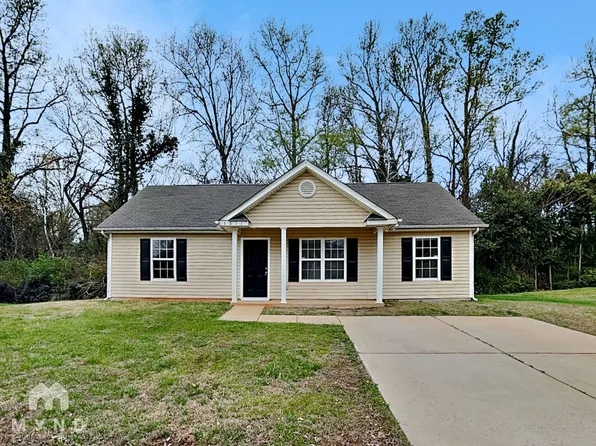 5511 Windy Valley Dr, Charlotte, NC 28208