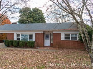 300 Oakland Ave, Morganton, NC 28655