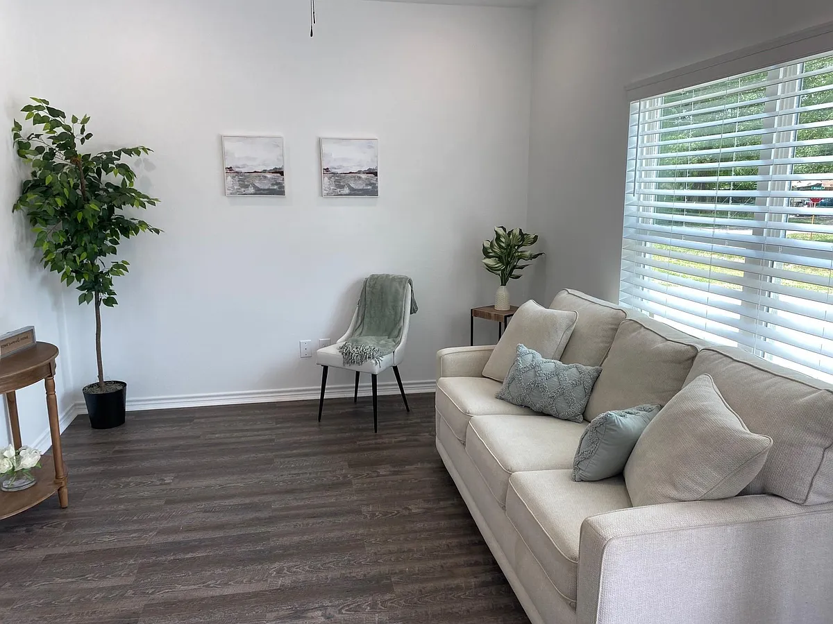 Building Photo - 24029 Wildwood #47