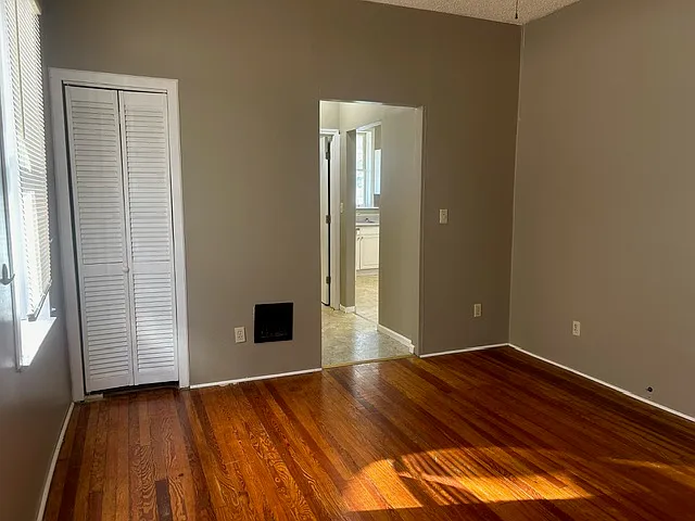 4254 Michigan Ave #2 — Photo 13