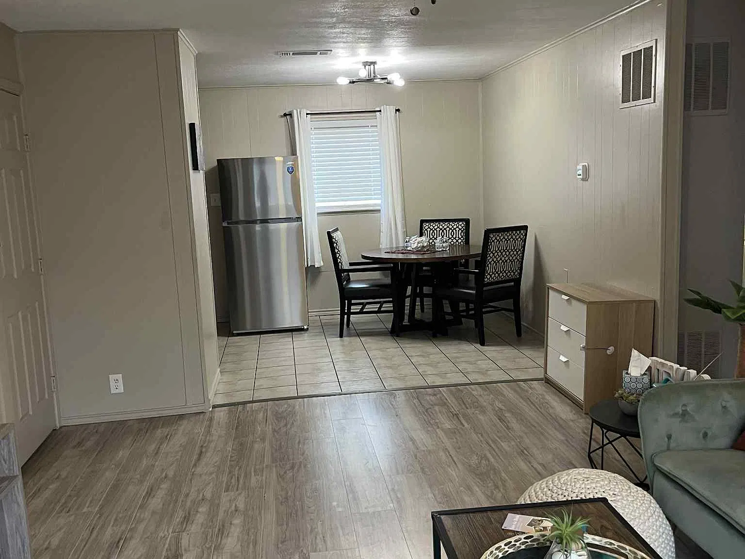 207 N Winchester Way — Photo 3