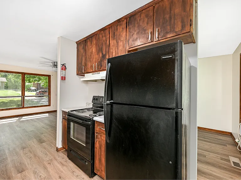 3287 Delray Ave NW — Photo 18