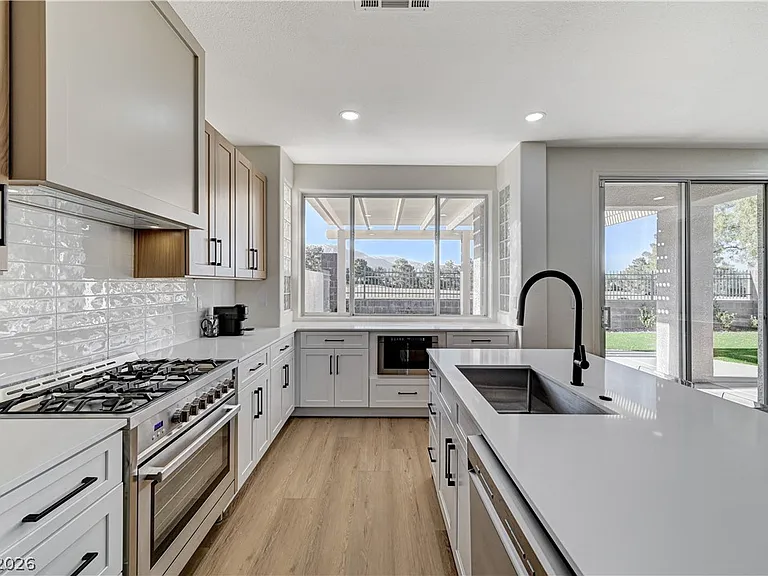 1317 Fox Acres Dr — Photo 30