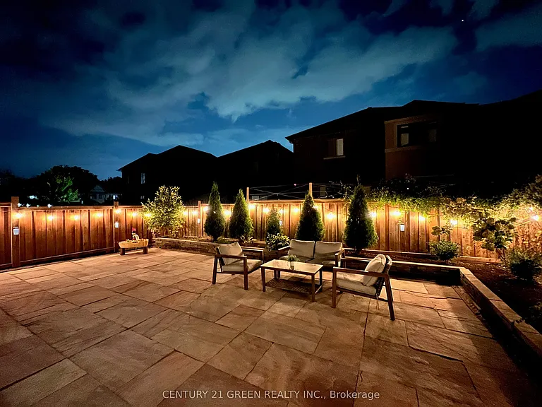 37 Prairie Creek Cres — Photo 6