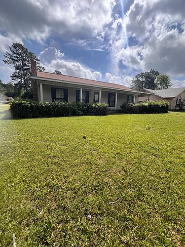 325 Lakeridge Trl Photo 1
