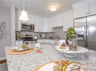 13 Mohican Dr, Portsmouth, VA 23701