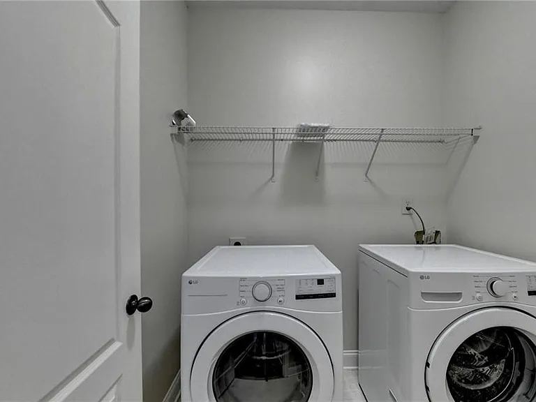 522 Suwanee Oaks Dr — Photo 48