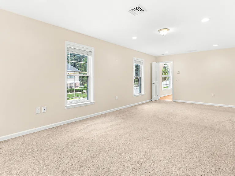 18 Grant Rd — Photo 28