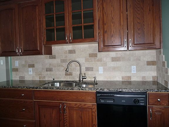 2nd image of 1143 Shenandoah Dr