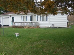 1460 Eldon Ct, Gladwin, MI 48624