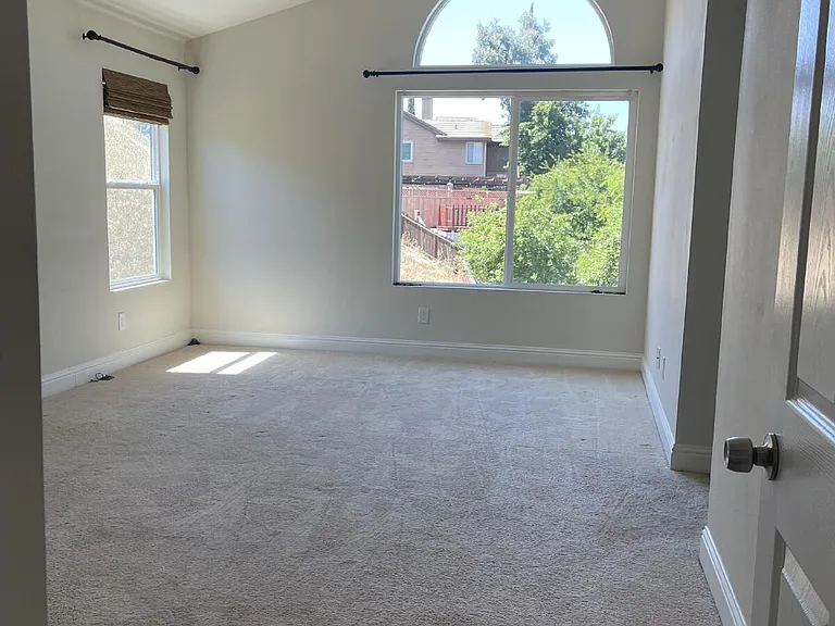 4157 Folsom Dr — Photo 6