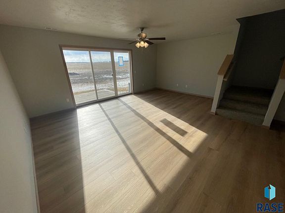 4th image of 9609 W Tunis Dr