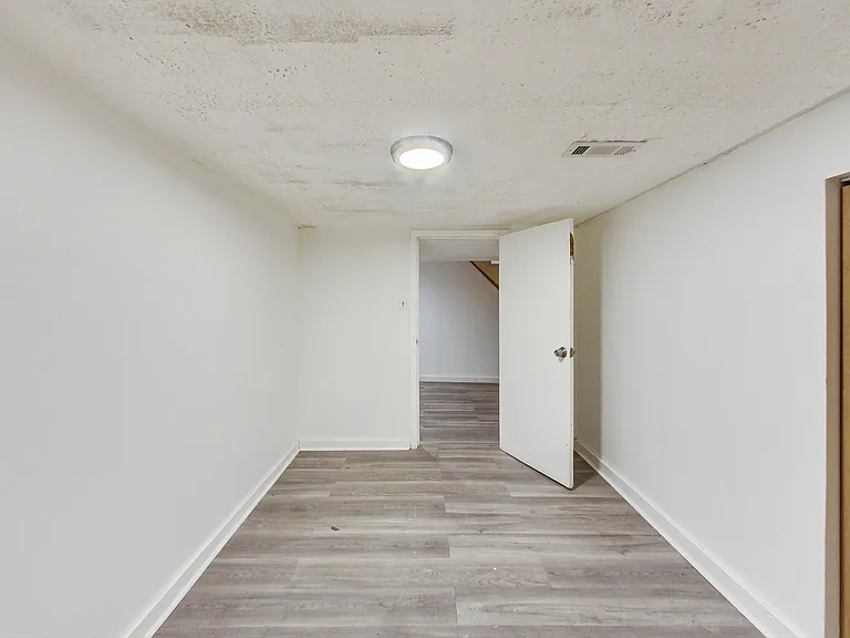 3554 N Wilton Ave #1 — Photo 35