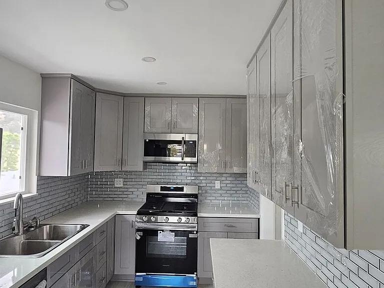 1522 Dixon St #8 — Photo 18